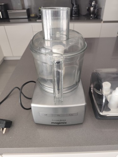Magimix 5200 food processor - food,
